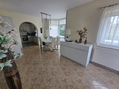 2 Bedroom Detached Villa in Calahonda - Image 5