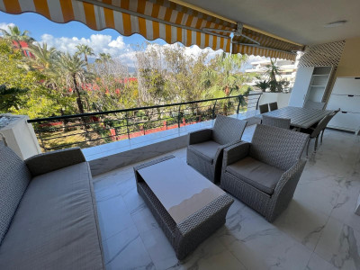 3 Bedroom Middle Floor Apartment in San Pedro de Alcántara - Image 2