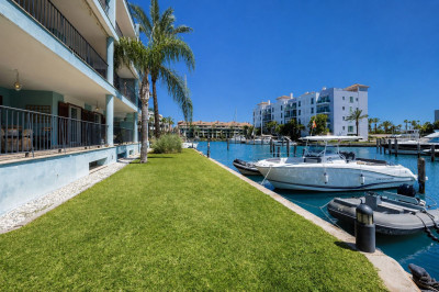 3 Bedroom Duplex in Sotogrande Marina - Image 1