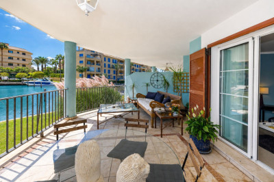 3 Bedroom Duplex in Sotogrande Marina - Image 4