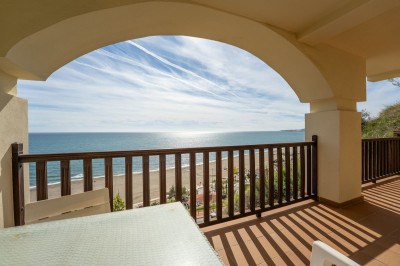 2 Bedroom Ground Floor Apartment in Benalmadena - Image 2