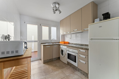 2 Bedroom Ground Floor Apartment in Benalmadena - Image 5