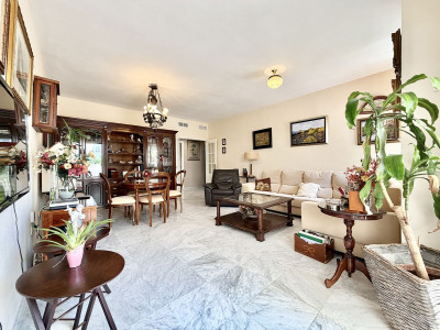 4 Bedroom Ground Floor Apartment in The Golden Mile - Image 3