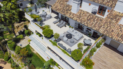 3 Bedroom Penthouse Duplex in The Golden Mile - Image 1