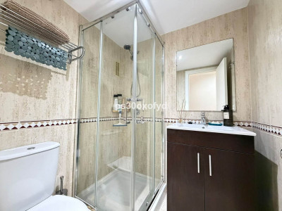 2 Bedroom Middle Floor Apartment in San Luis de Sabinillas - Image 2