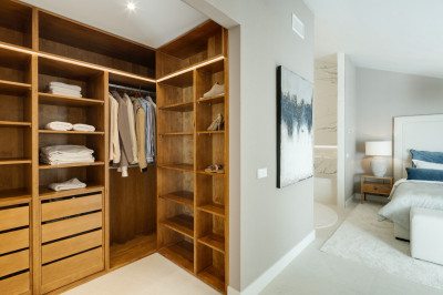 5 Bedroom Penthouse Duplex in The Golden Mile - Image 5