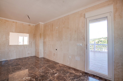 4 Bedroom Detached Villa in Estepona - Image 5