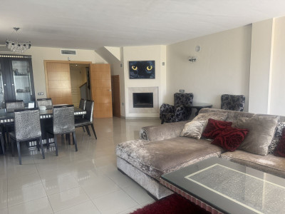 3 Bedroom Townhouse in Estepona - Image 4