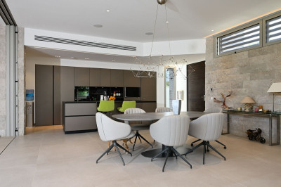6 Bedroom Detached Villa in Marbesa - Image 5
