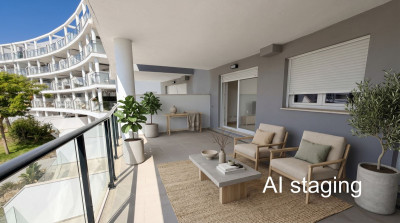 2 Bedroom Middle Floor Apartment in La Duquesa - Image 1