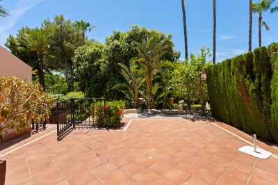 3 Bedroom Townhouse in Guadalmina Baja - Image 3