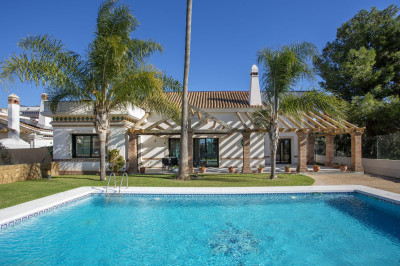 5 Bedroom Detached Villa in Mijas Golf - Image 1