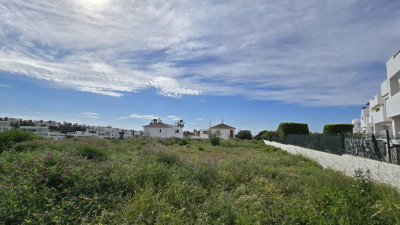 Residential Plot in Estepona - Image 4