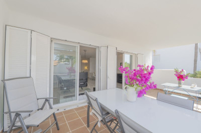 3 Bedroom Townhouse in Bahía de Marbella - Image 3
