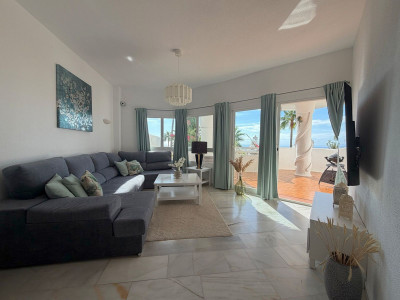 2 Bedroom Ground Floor Apartment in Calahonda - Image 2