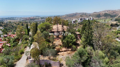 Residential Plot in Los Almendros - Image 2