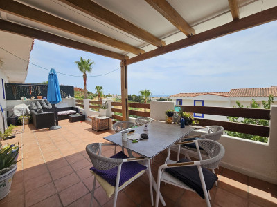 3 Bedroom Ground Floor Apartment in Manilva - Image 2