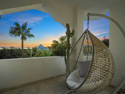 2 Bedroom Penthouse Duplex in Reserva de Marbella - Image 2