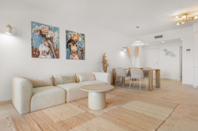 3 Bedroom Middle Floor Apartment in Nueva Andalucía - Image 1