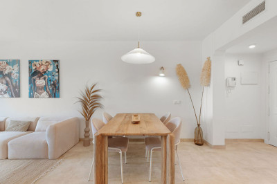 3 Bedroom Middle Floor Apartment in Nueva Andalucía - Image 5