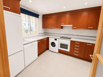 2 Bedroom Middle Floor Apartment in Riviera del Sol - Image 5