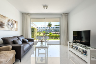 3 Bedroom Ground Floor Apartment in Bel Air - Image 5