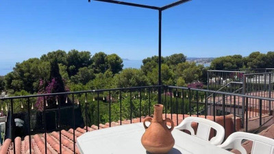 4 Bedroom Townhouse in Estepona - Image 4