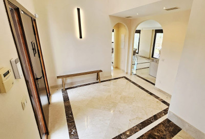 3 Bedroom Detached Villa in Estepona - Image 4