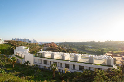 3 Bedroom Townhouse in Cancelada - Image 2