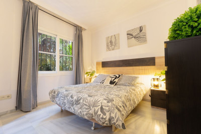 2 Bedroom Middle Floor Apartment in Mijas Golf - Image 4