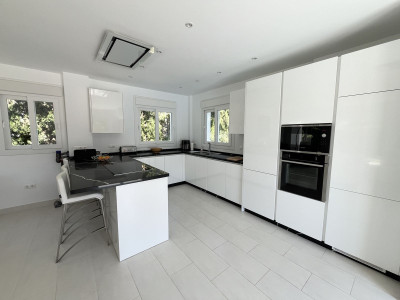 6 Bedroom Detached Villa in Mijas Costa - Image 5