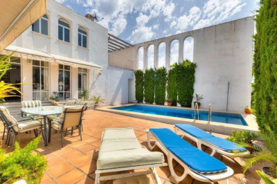 5 Bedroom Detached Villa in Nueva Andalucía - Image 3