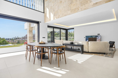 4 Bedroom Detached Villa in Benahavís - Image 5
