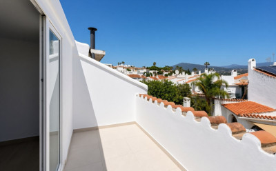 2 Bedroom Townhouse in Atalaya - Image 3