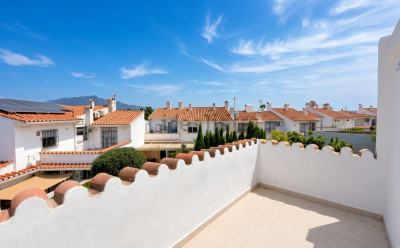 2 Bedroom Townhouse in Atalaya - Image 4
