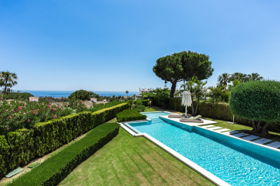 5 Bedroom Detached Villa in The Golden Mile - Image 4