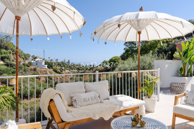4 Bedroom Detached Villa in El Rosario - Image 3