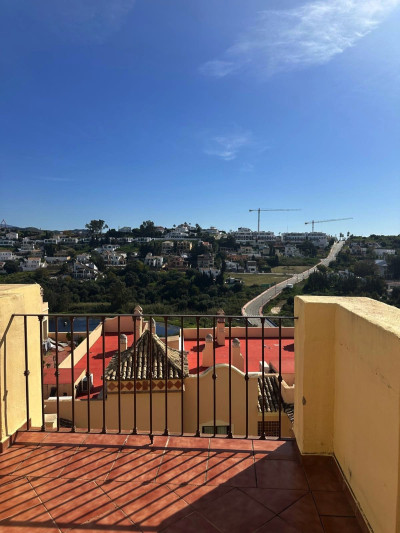 2 Bedroom Penthouse in Valle Romano - Image 5