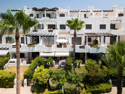 2 Bedroom Ground Floor Apartment in Selwo - Image 1