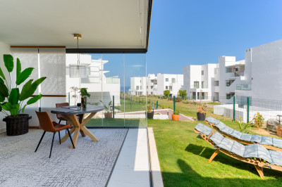 1 Bedroom Ground Floor Apartment in Casares - Image 2
