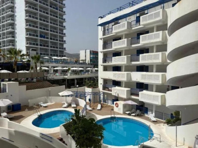 1 Bedroom Middle Floor Apartment in Benalmadena Costa - Image 3