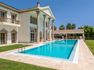 10 Bedroom Detached Villa in Sierra Blanca - Image 3