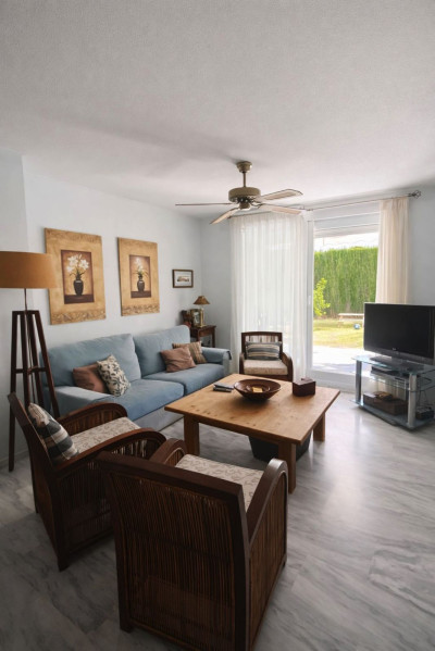 2 Bedroom Ground Floor Apartment in Nueva Andalucía - Image 5