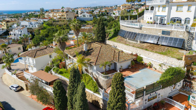 3 Bedroom Detached Villa in Riviera del Sol - Image 3