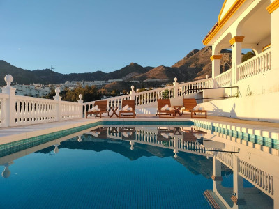 7 Bedroom Detached Villa in Benalmadena - Image 1