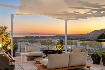 3 Bedroom Semi-Detached House in Marbella - Image 1