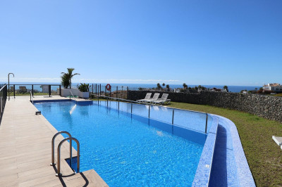 3 Bedroom Semi-Detached House in Riviera del Sol - Image 2