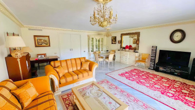 3 Bedroom Middle Floor Apartment in Marbella - Image 3