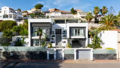 5 Bedroom Detached Villa in Torrenueva - Image 1
