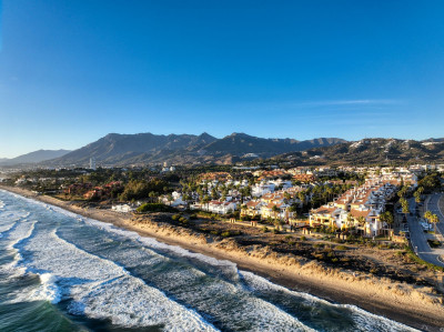 2 Bedroom Townhouse in Bahía de Marbella - Image 1